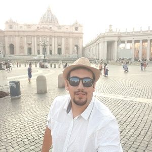 Meet your Posher, Rafael